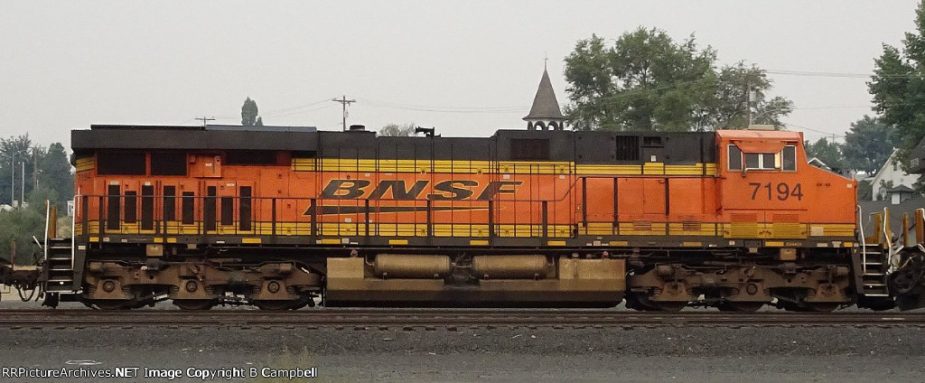 BNSF 7194